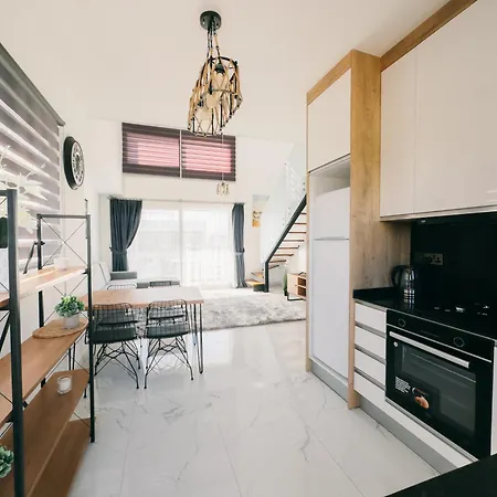 Four Seasons 2 Lofts By The Sea, Bogaz, Iskele Gastria