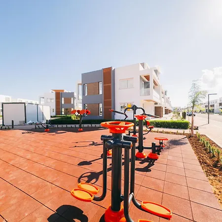 Four Seasons 2 Lofts By The Sea, Bogaz, Iskele Apartment